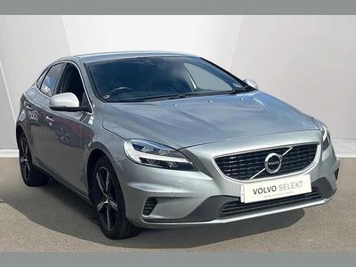 Used Volvo V40 R-Design 121 HP (88 kW) 2018 Silver Hatchback