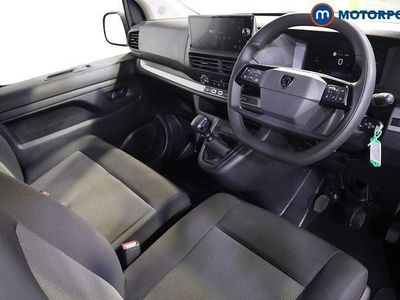 Used Peugeot Expert 120 HP (88 kW) 2025 Van