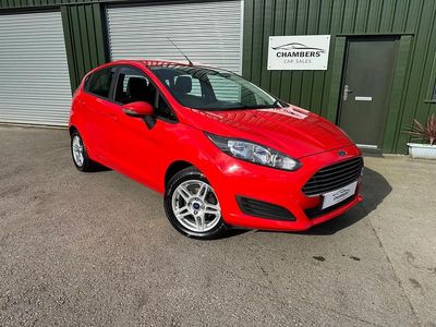 Used Ford Fiesta Style 82 HP (60 kW) 2014 Red Hatchback