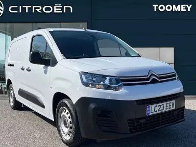 Used Citroën Berlingo 102 HP (75 kW) 2023 White MPV