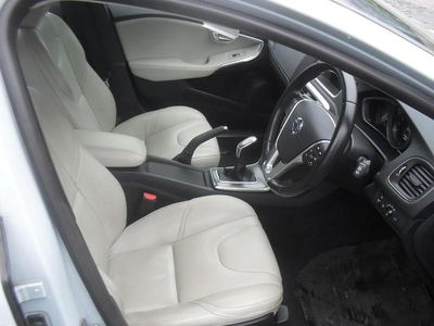 Used Volvo V40 SE Lux 115 HP (84 kW) 2014 Blue Hatchback