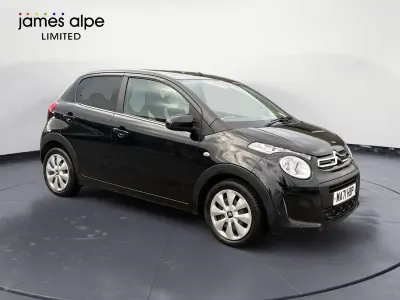 Begagnad Citroën C1 2021 Svart Halvkombi