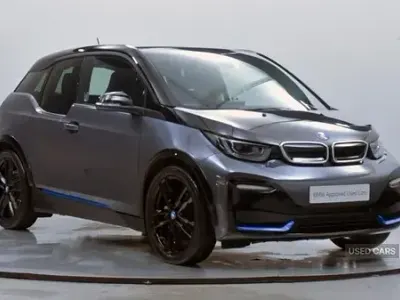 Begagnad BMW i3 Comfort Edition 135 kW (184 HK) 2022 Grå Halvkombi