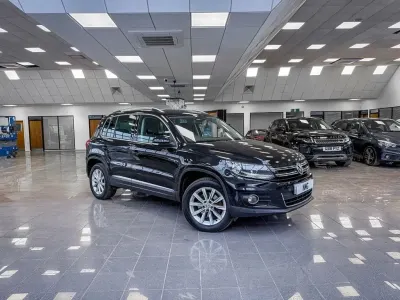 Begagnad VW Tiguan SE 140 HK (102 kW) 2013 Svart SUV