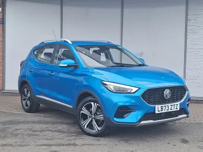 Używany MG ZS Excite 106 KM (77 kW) 2023 Niebieski SUV