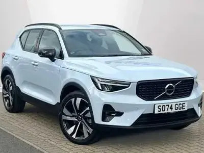 Usado Volvo XC40 Plus 161 HP (118 kW) 2025 SUV