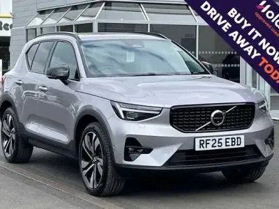 Used Volvo XC40 Ultra 194 HP (142 kW) 2025 Silver SUV