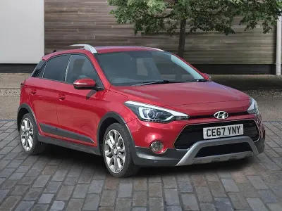 Used Hyundai i20 Active 100 HP (73 kW) 2017 Red Hatchback