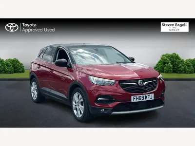 Used Vauxhall Grandland X SRi 130 HP (95 kW) 2019 Red SUV