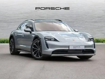 Usado Porsche Taycan 419 kW (571 HP) 2022 Prateado Carrinha