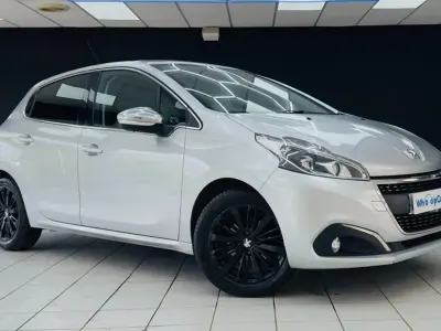 Used Peugeot 82 Allure Premium 2018 Hatchback