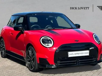 Used Mini Cooper SE Hatch 158 kW (215 HP) 2024 Red Hatchback