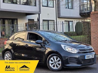 Black Used 2015 Kia Rio Hatchback | £2,990 (Good price)