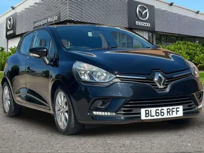 Used Renault Clio Dynamique 75 HP (55 kW) 2016 Black Hatchback
