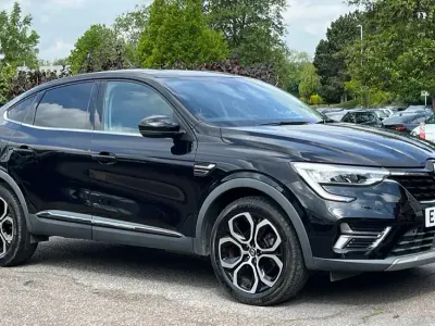 Używany Renault Arkana Version S 142 KM (104 kW) 2022 Czarny SUV