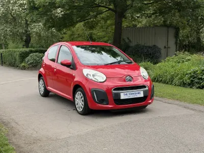 Usado Citroën C1 VTR Sport 68 CV (50 kW) 2012 Rojo Utilitario