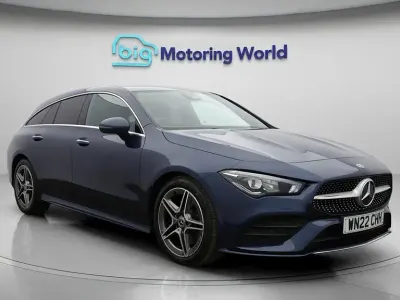 Usado Mercedes CLA220 Shooting Brake AMG line 190 HP (139 kW) 2022 Azul Carrinha