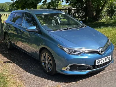 Used Toyota Auris