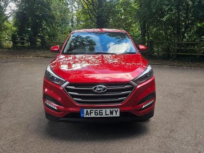 Red Used 2016 Hyundai Tucson SUV | £5,995 (Fair price)