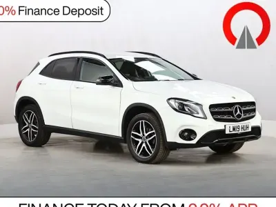 Used Mercedes GLA180 Urban 122 HP (89 kW) 2019 White SUV