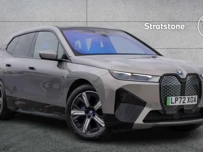 Usado BMW iX M Sport 236 kW (322 CV) 2023 Gris SUV