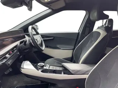 Used Kia EV6 GT-Line 165 kW (225 HP) 2022 White pearl SUV
