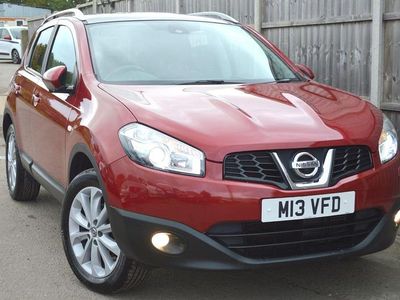 Red Used 2013 Nissan Qashqai Tekna SUV | £8,949
