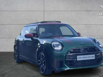 Used Mini John Cooper Works Hatch 228 HP (167 kW) 2025 Green Hatchback