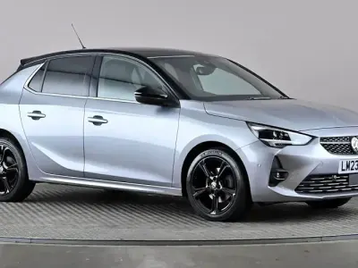 Begagnad Vauxhall Corsa Ultimate 101 HK (74 kW) 2023 Grå Halvkombi