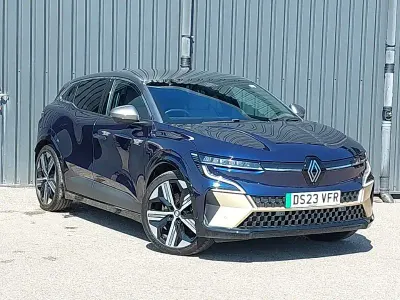 Used Renault Megane E-Tech Iconic 159 kW (217 HP) 2023 Blue Hatchback