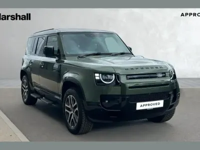 Used Land Rover Defender SE Dynamic 350 HP (257 kW) 2025 Metallic  woolstone green SUV