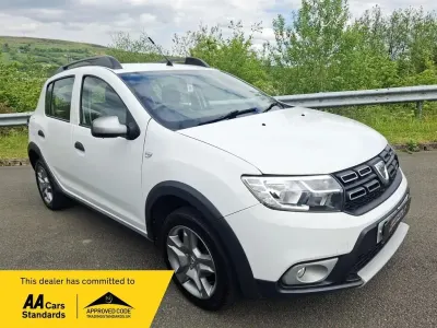 Gebraucht Dacia Sandero Lauréate 90 PS (66 kW) 2017 Weiß Kleinwagen