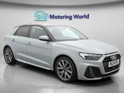 Usado Audi A1 Sportback S-Line 116 HP (85 kW) 2024 Cinzento Citadino