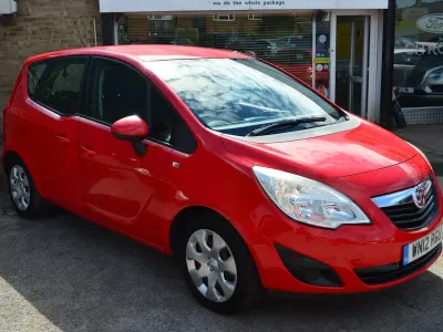 Used Vauxhall Meriva 100 HP (73 kW) 2012 Red MPV