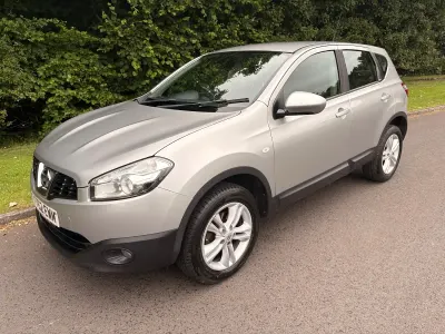 Used Nissan Qashqai Acenta 110 HP (80 kW) 2012 Silver SUV