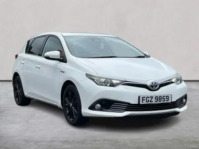 Used Toyota Auris Hybrid