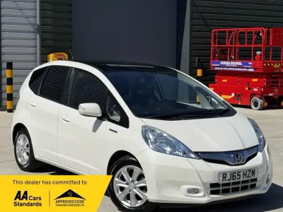 Used Honda Jazz Hybrid 2015 White Hatchback