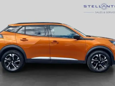 Used Peugeot 2008 Allure Premium 100 HP (73 kW) 2022 Orange SUV