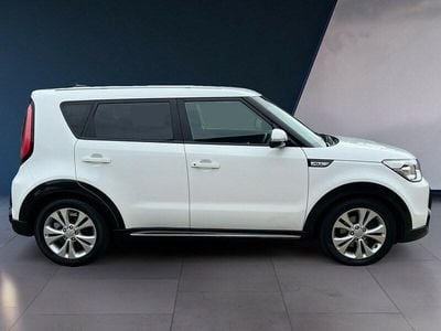 White Used 2016 Kia Soul Urban SUV | £5,995 (Fair price)