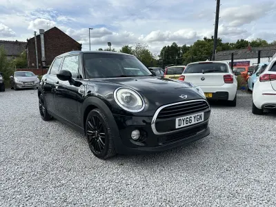 Used Mini Cooper D Hatch 2016 Black Hatchback