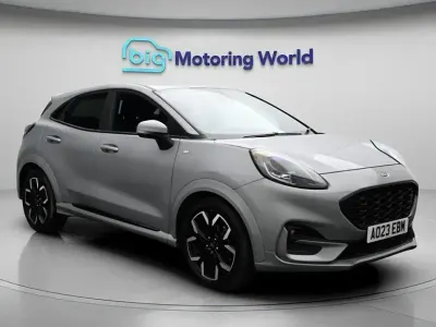 Używany Ford Puma ST-Line X 125 KM (91 kW) 2023 Srebrny SUV