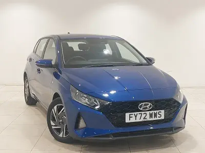 Begagnad Hyundai i20 SE 100 HK (73 kW) 2022 Blå Halvkombi
