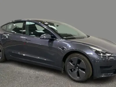 Używany Tesla Model 3 RWD 180 kW (245 KM) 2022 Szary Sedan/Limuzyna