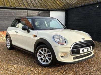 Used Mini Cooper D Hatch 2017 White Hatchback