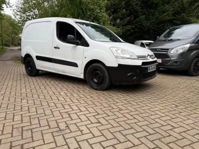 Używany Citroën Berlingo 75 KM (55 kW) 2014 Biały Minivan