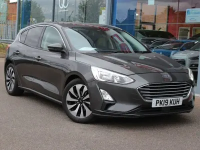 Used Ford Focus Zetec 100 HP (73 kW) 2019 Grey Hatchback