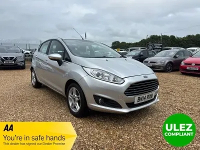Used Ford Fiesta Zetec 82 HP (60 kW) 2014 Silver Hatchback