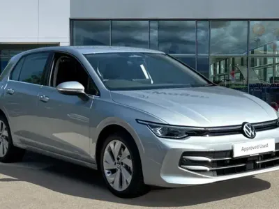 Ny VW Golf VIII Style 204 HK (150 kW) 2026 Silver Halvkombi