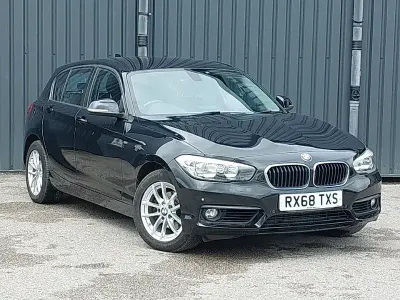 Usado BMW 118 Performance 150 HP (110 kW) 2018 Preto Citadino