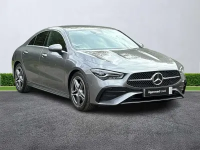 Begagnad Mercedes CLA180 Executive 2023 Grå Sedan